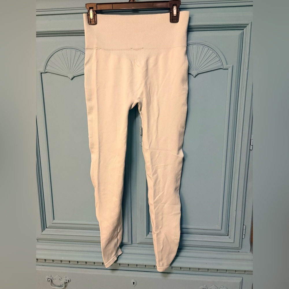 ⭐️ 3/$10 True Craft Mint Leggings - Worn once -EUC
